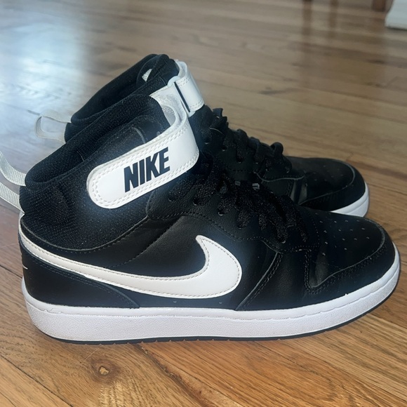 NIKE Court Borough Mid 2 Size 6Youth/Womens 8 - Picture 4 of 9